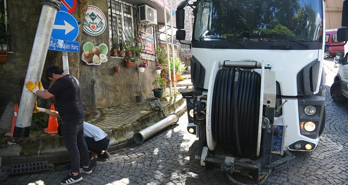 Giresun Belediyesi, kanal temizleme çalışmalarına başladı