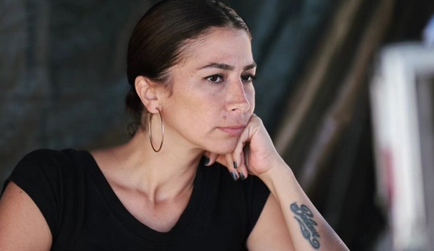 AYÇA IRGAN: ''GENÇ OYUNCULAR EĞİTİM İLE İLGİLİ DESTEK İSTERLER''
