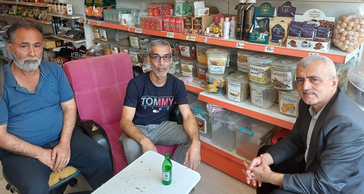 Gergerlioğlu, Derince’de dükkanı taşlanan Suriyeli esnafı ziyaret etti