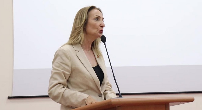  Nazlıaka: “Cumhuriyet, Atatürk düşmanları kadınların haklarını gasbetmeye devam ediyor
