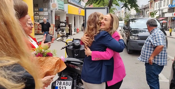 Aylin Nazlıaka: ‘’6284 sayılı Yasa'nın budanmasına izin vermeyeceğiz’’