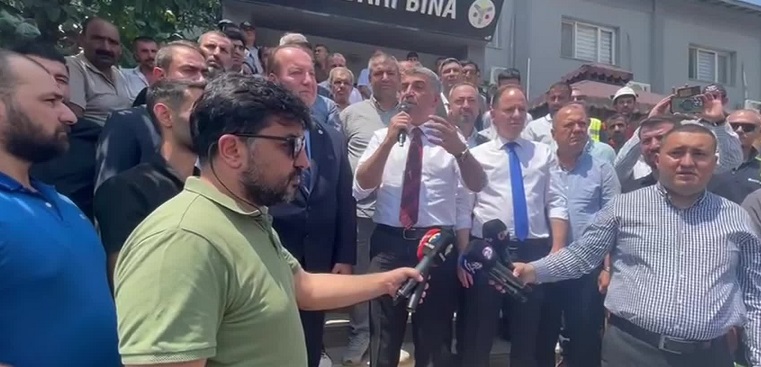 CHP’den Elazığ'da grevde olan maden işçilerine ziyaret