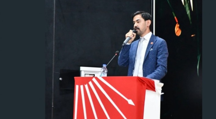 GENÇLER UMUTSUZ VE ÇARESİZ