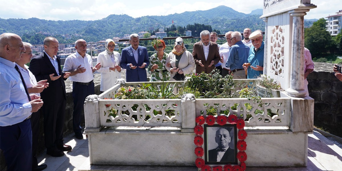 Merhum Ekrem Orhon, Vefatının 41. Yılında Rize'de Anıldı