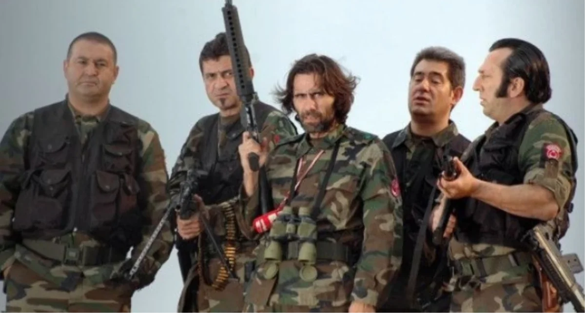 Maskeli Beşler Irak filmi oyuncuları kim, konusu ne, sonu nasıl bitiyor?