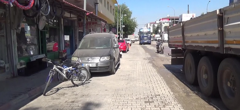 Osmaniye Toprakkale ilçesindeki bir mahallede 6 aydır internet sorunu yaşayan vatandaşlar tepkili: