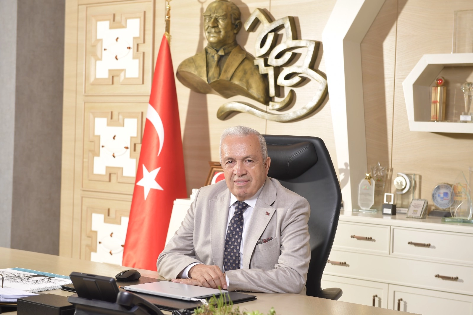 Başkan Şadi Özdemir: ″Geçmiş acılardan ders çıkarmalıyız″