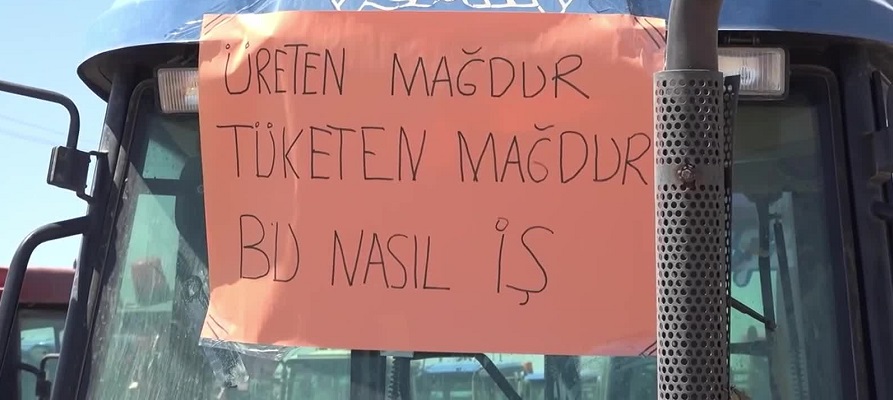 Aksaraylı çiftçilerden traktörü eylem: 