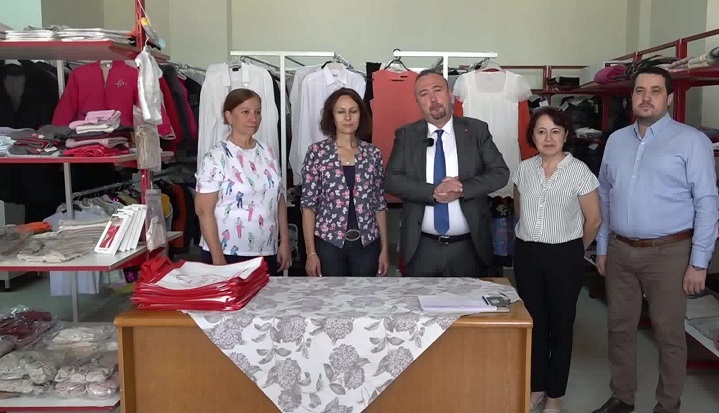 Uşak Belediyesi, “Sosyal Yardımlaşma Mağazası” ile ihtiyaç sahiplerinin yanında