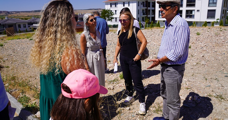 Tepebaşı Belediye Başkanı Ataç’tan kente kazandırılacak parklarda inceleme