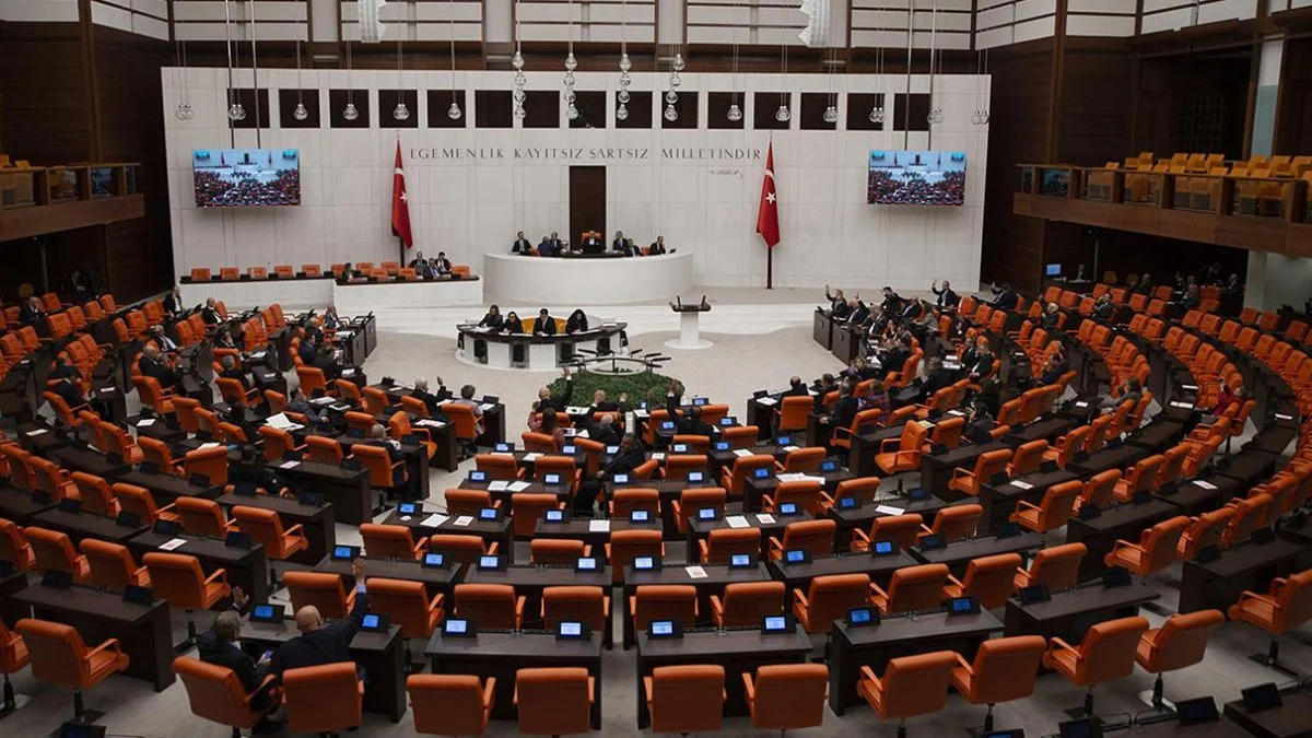 Demokrat Parti ve DEVA Partisi TBMM’de Grup Kurmaya Hazırlanıyor