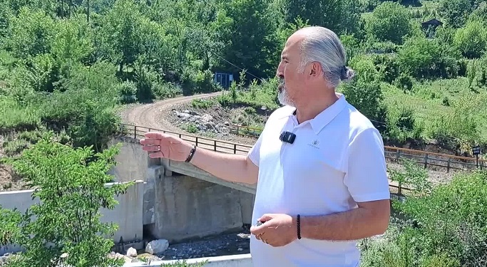 Artvin Şavşatlılar, derede yapılan ıslah çalışmasına tepki gösterdi