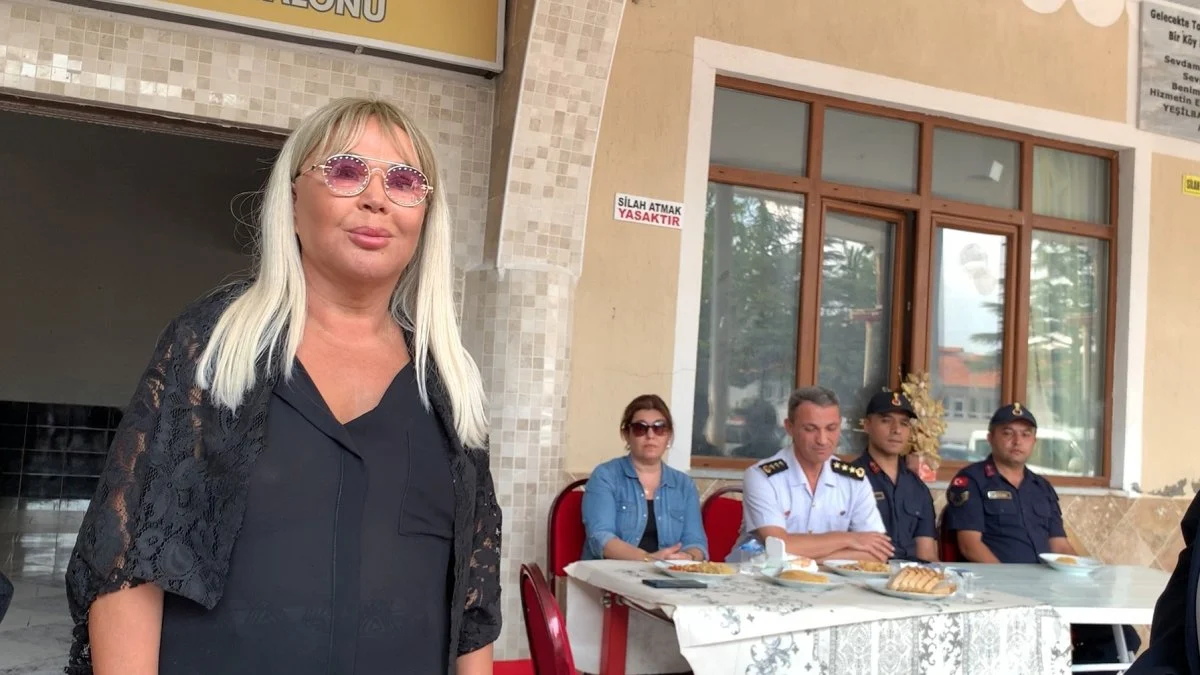 Safiye Soyman, Oğlu Harun Akaröz İçin Mevlit Okuttu