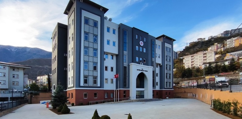 Artvin Ardanuç’ta eşini öldüren sanığın davası istinafta yapıldı