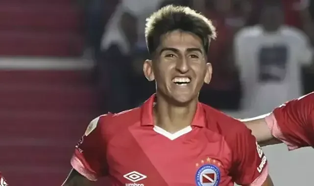 Trabzonspor, transfer çalışmalarında gözünü Arjantinli orta saha oyuncusu Alan Lescano'ya çevirdi.