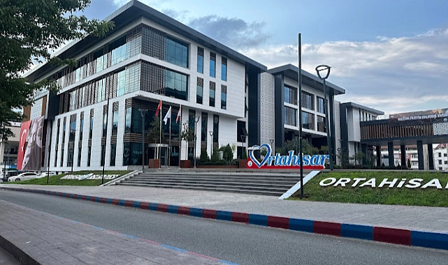 ORTAHİSAR BELEDİYESİ'NDE MAAŞ KRİZİ PATLAK VERDİ