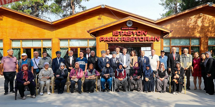 Burdur Belediye Başkanı Ercengiz, gaziler ile kahvaltıda bir araya geldi