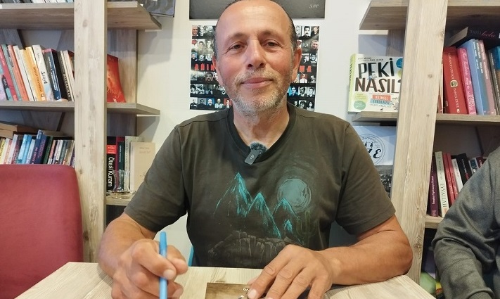 Rizeli Yazar Emin Ali Kalcıoğlu, Yeni Kitabı 