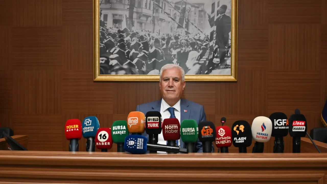 Başkan Bozbey, “Büyükşehir hizmetleri engellenmeye çalışılıyor″