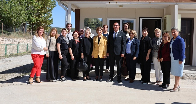 Eskişehir Büyükşehir Belediye Başkanı Ünlüce, Han ilçesinde vatandaşlarla bir araya geldi