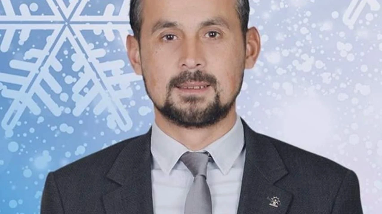 AK Parti Beşikdüzü İlçe Başkanı İsa Kahraman İstifa Etti