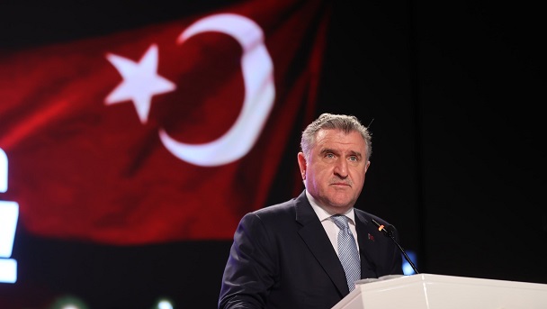 Bakan Bak, Dünya Okul Sporları Yaz Oyunları sporcularına başarılar diledi