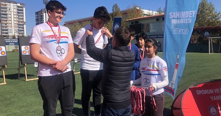 SANKO OKULLARI ÖĞRENCİLERİNİN OKÇULUK BAŞARISI