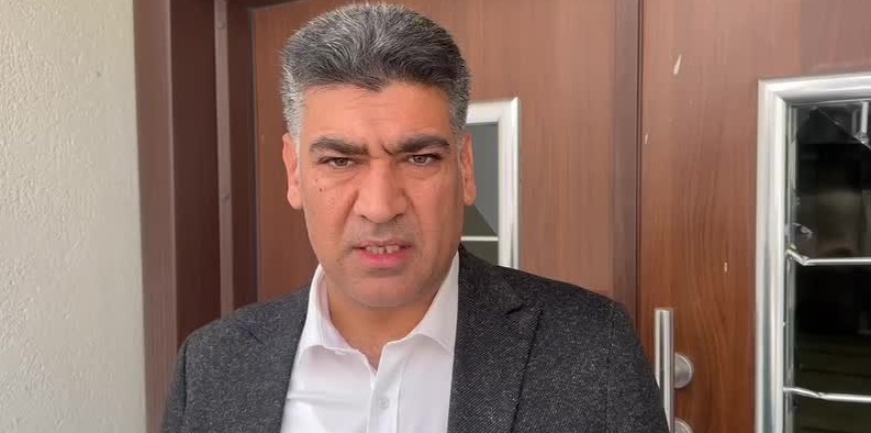 Iğdır'da AK Parti il binasına satırlı saldırı