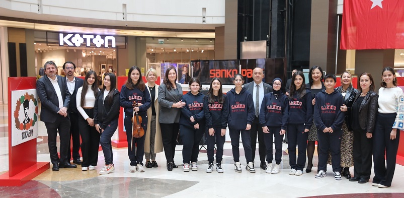 SANKO OKULLARI ÖĞRENCİLERİ ATATÜRK’ÜN IŞIĞINDA TEMALI RESİM SERGİSİ AÇTI