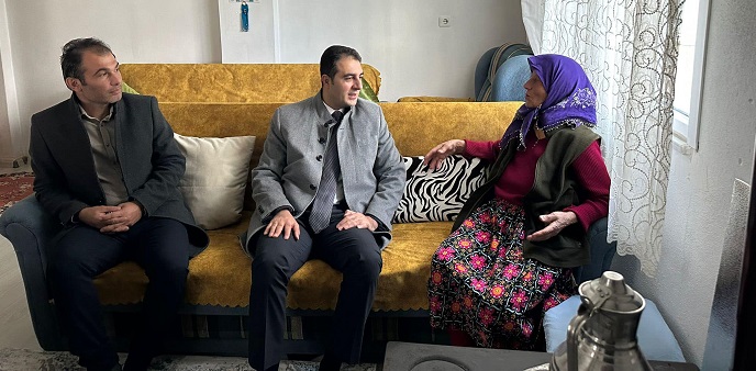Kaymakamın Hane Ziyaretleri İlgi Çekiyor