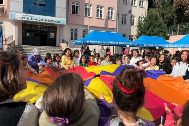 İstanbul'da gençler şehir yaşamının hikayesini fotoğraflarla anlatacak