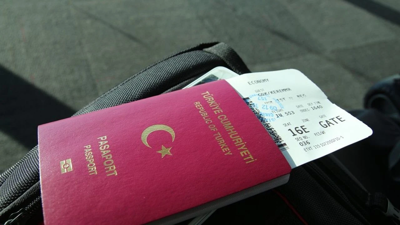 Türk Vatandaşlarına Yeni Seyahat Kolaylıkları: Kimlikle ve Vizesiz Gidilebilecek Ülkeler Artıyor