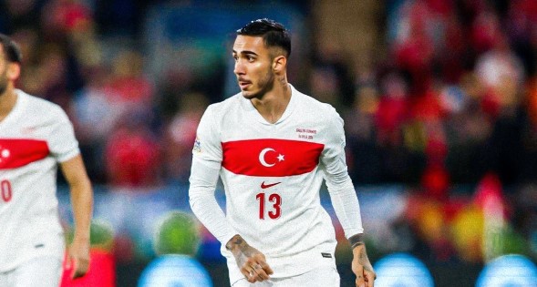 İlk Kez Milli Formayı giyen Emirhan Topçu “Mutluluktan Uçuyorum”