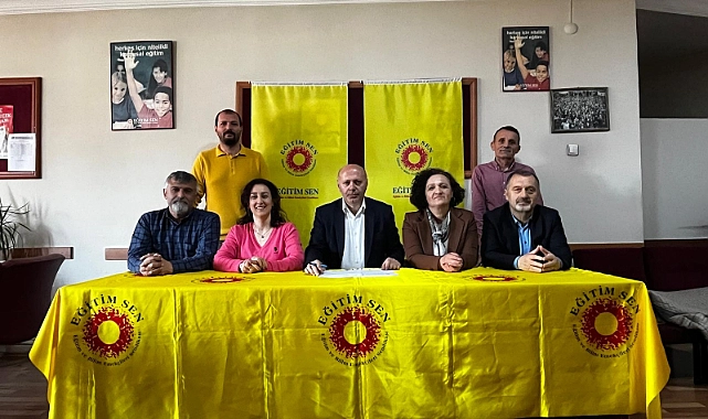 EĞİTİM SEN’DEN 24 KASIM MESAJI: “ÖĞRETMENLERİN İNSANCA YAŞAYACAK ÜCRETE İHTİYACI VAR”