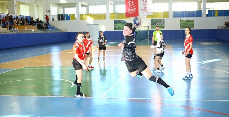 Ardeşen Belediyesi Fırtına Gibi Esiyor!