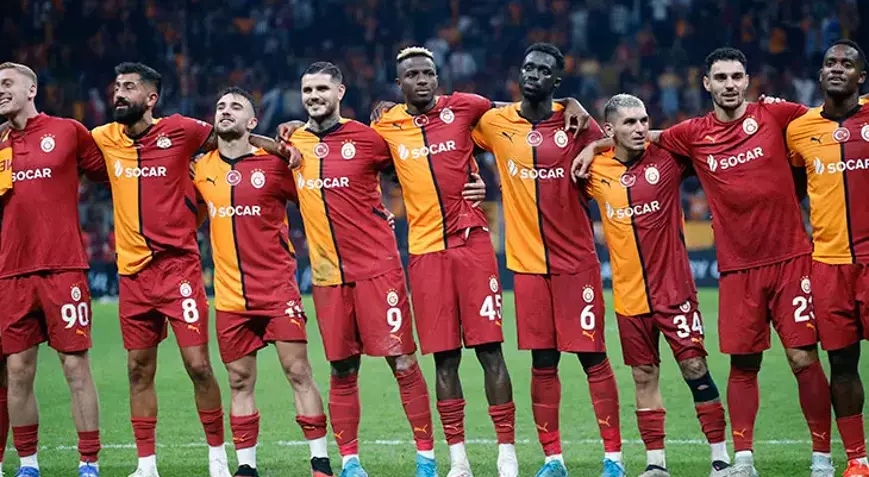Lider Galatasaray Türkiye Süper Ligin Yenilgisiz Tek Takımı