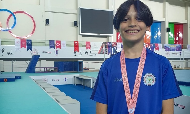 Rizeli Genç Sporcu Emrecan Demirci’den Büyük Başarı: Bronz Madalya