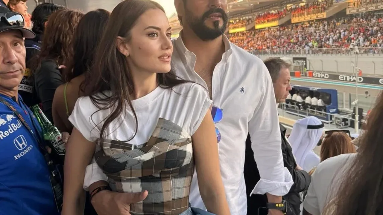 Fahriye Evcen ve Burak Özçivit Formula 1 Rüzgarına Kapıldı! Abu Dabi’de Ünlü İsimlerle Yarış Heyecanı