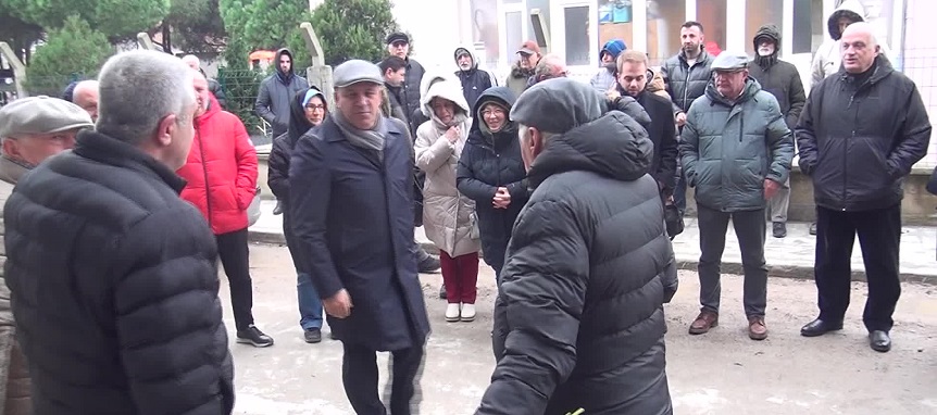 Gazeteci -yazar Levent Bektaş, mezarı başında anıldı