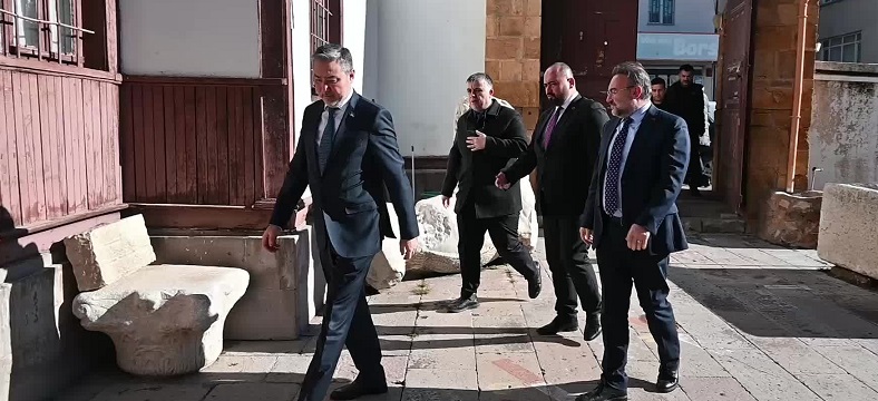 Yozgat Müzesi'ni gezen Kazakistan Büyükelçisi Onalbekuly: 