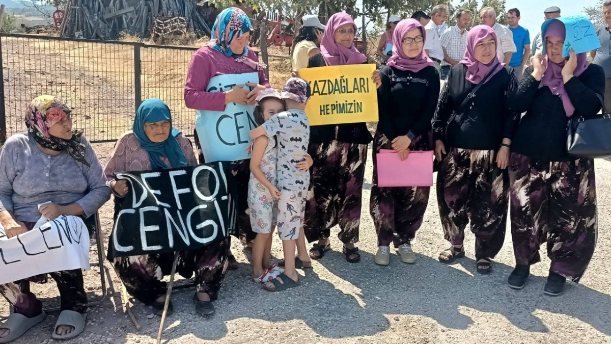 Bin kadın doğa savunmasında
