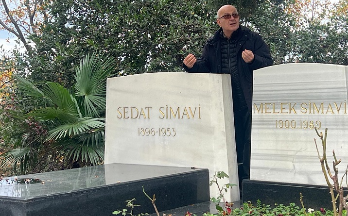 Rizeli Duayen Gazeteci Faik Bakoğlu TGC’ nin Kurucusu Sedat Simavi’ nin Mezarını Ziyaret Etti