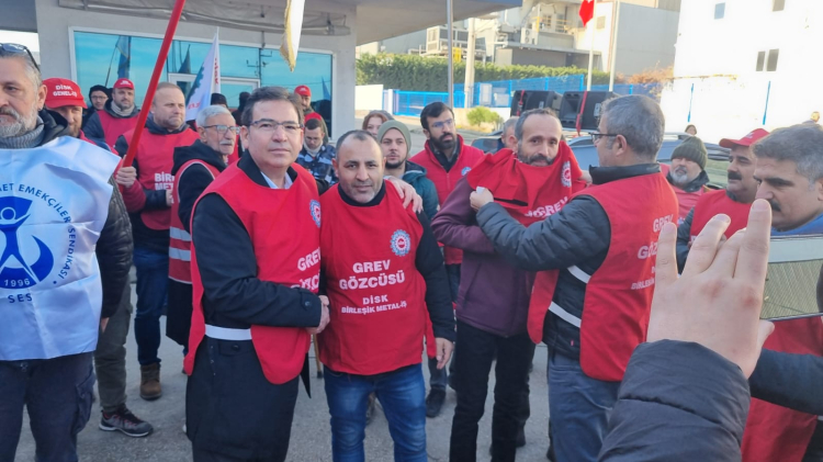 Balıkesir Bandırma'da Arıtaş Kriyojenik'te grev başladı