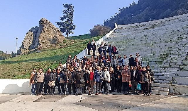 Akhisarlı Kafile Manisa’yı Adım Adım Gezdi