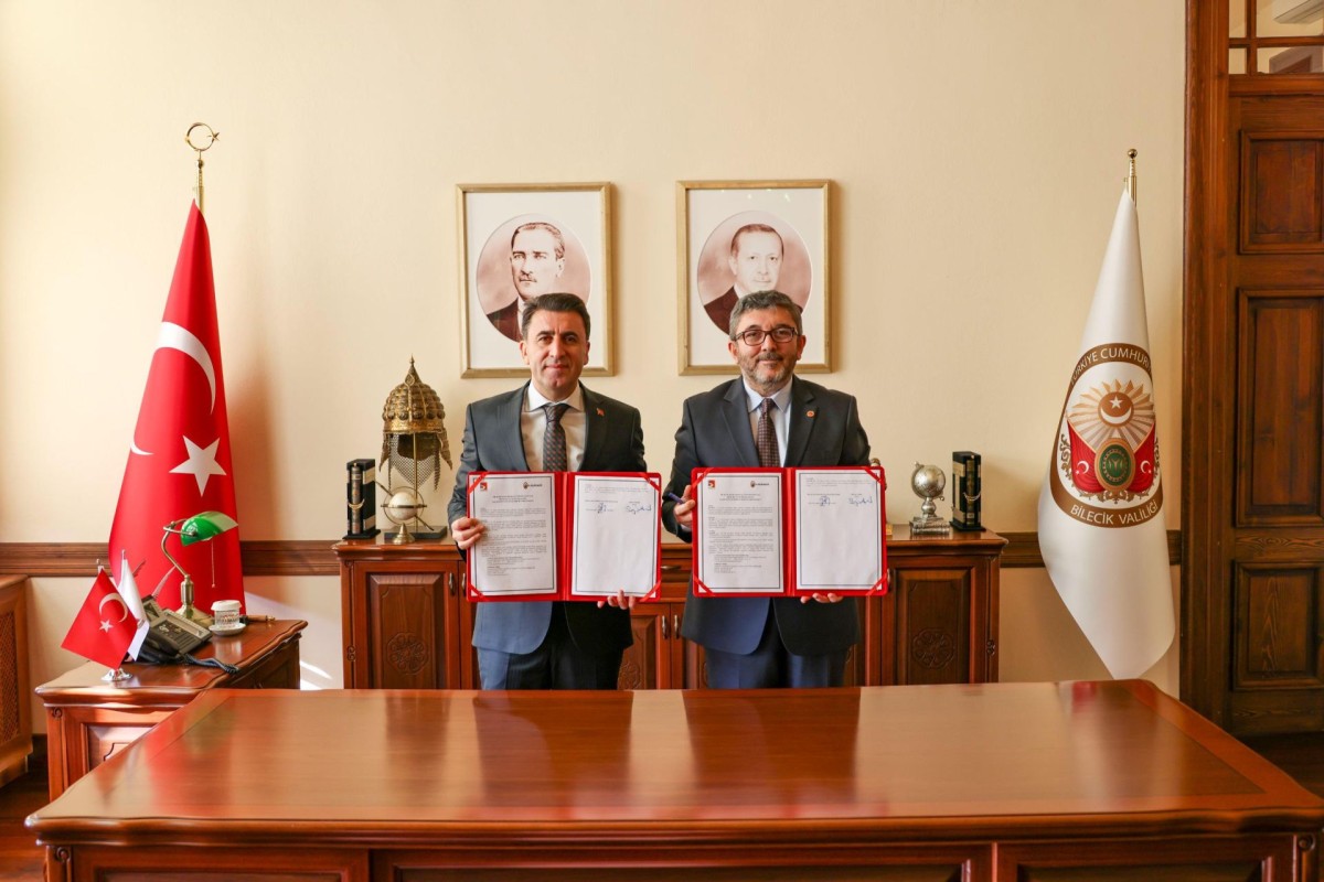 Bilecik Valiliği ve Bilecik Şeyh Edebali Üniversitesi arasında Lisansüstü Eğitim İş Birliği Protokolü İmzalandı
