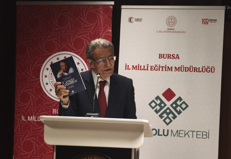 Bursa'da 'Bozkırın Bilgesi Cengiz Aytmatov' konulu panel düzenlendi