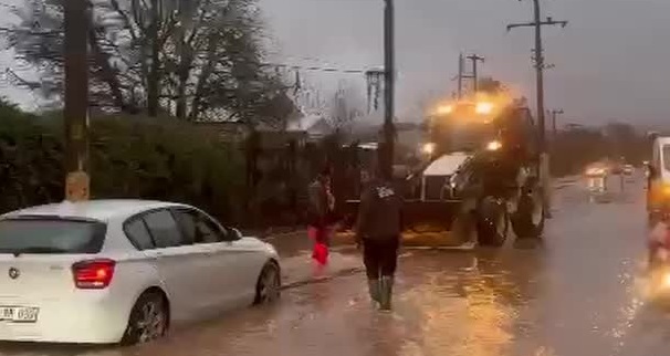 Menteşe Belediyesi ekiplerinden yoğun yağış mesaisi
