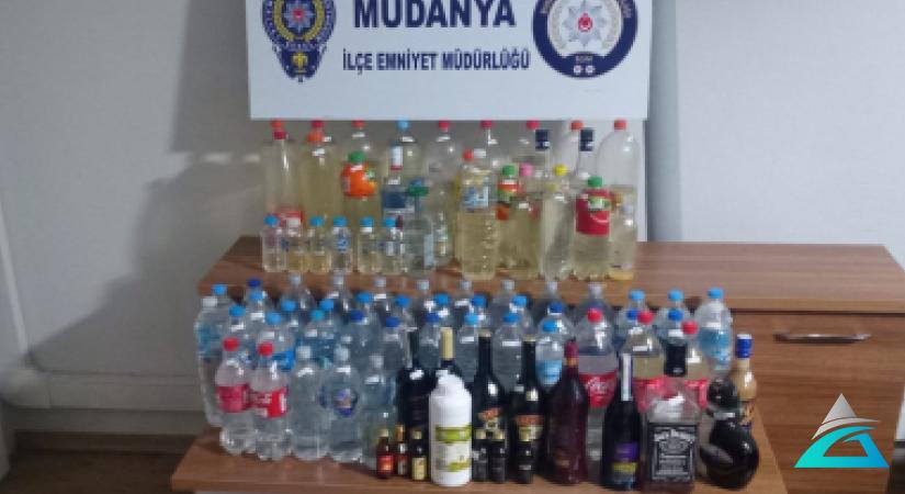 Mudanya'da bisikletli kaçak alkol satışına gözaltı