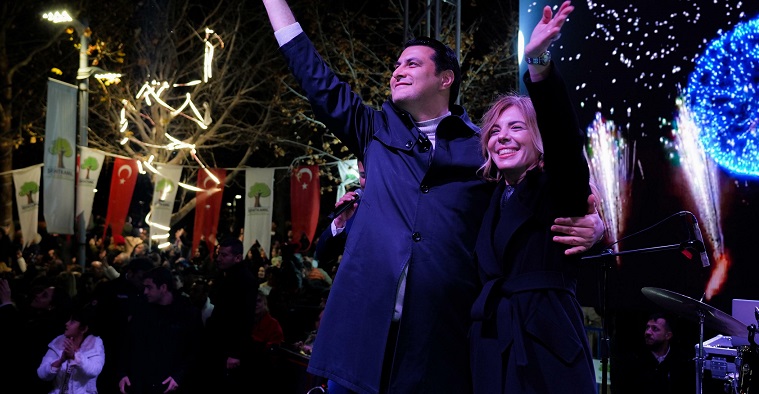 Şehitkamil, yeni yılı sokak partisi ile karşıladı