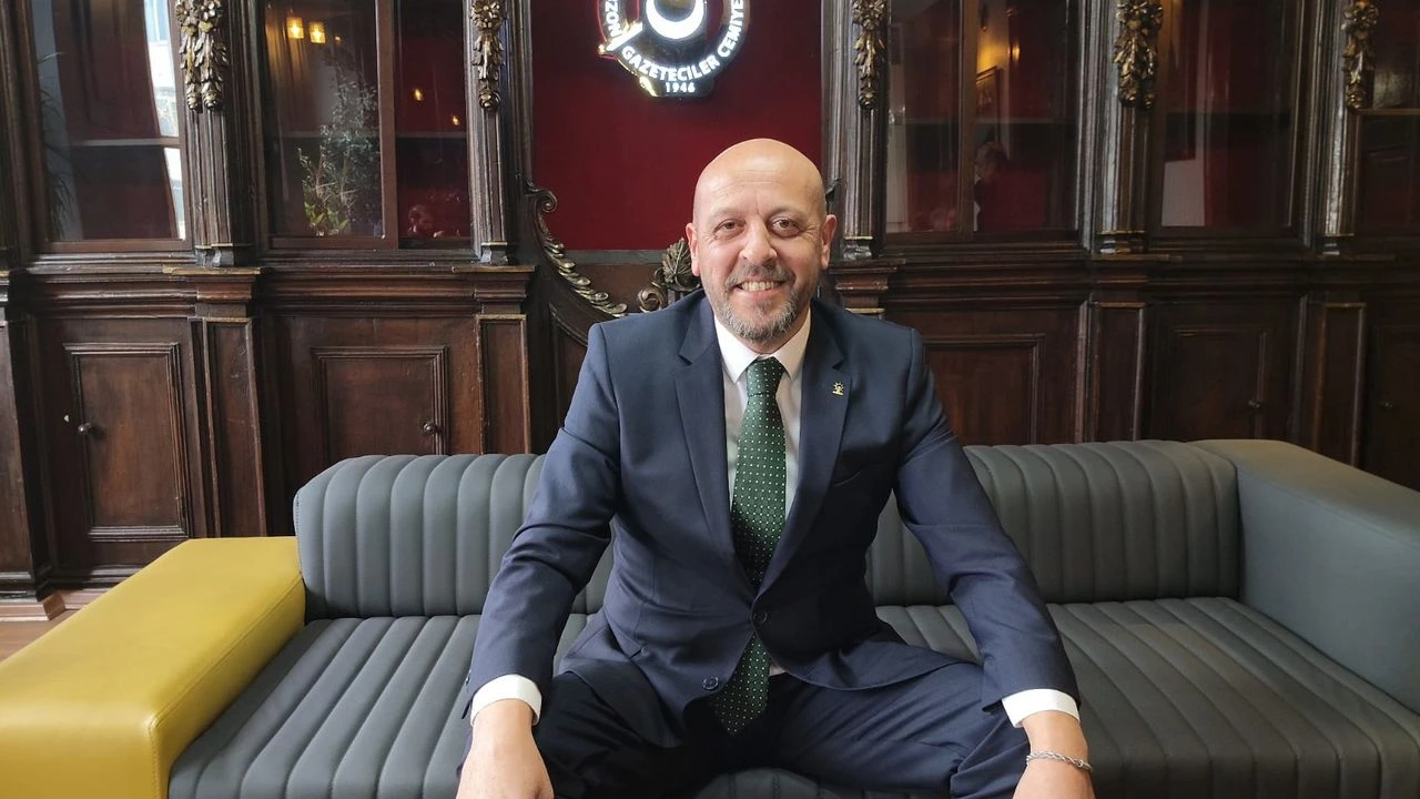 Trabzon AK Parti Kongresi: Sezgin Mumcu’ya Karşı Aday Sayısı Artıyor, Rekabet Kızışıyor!